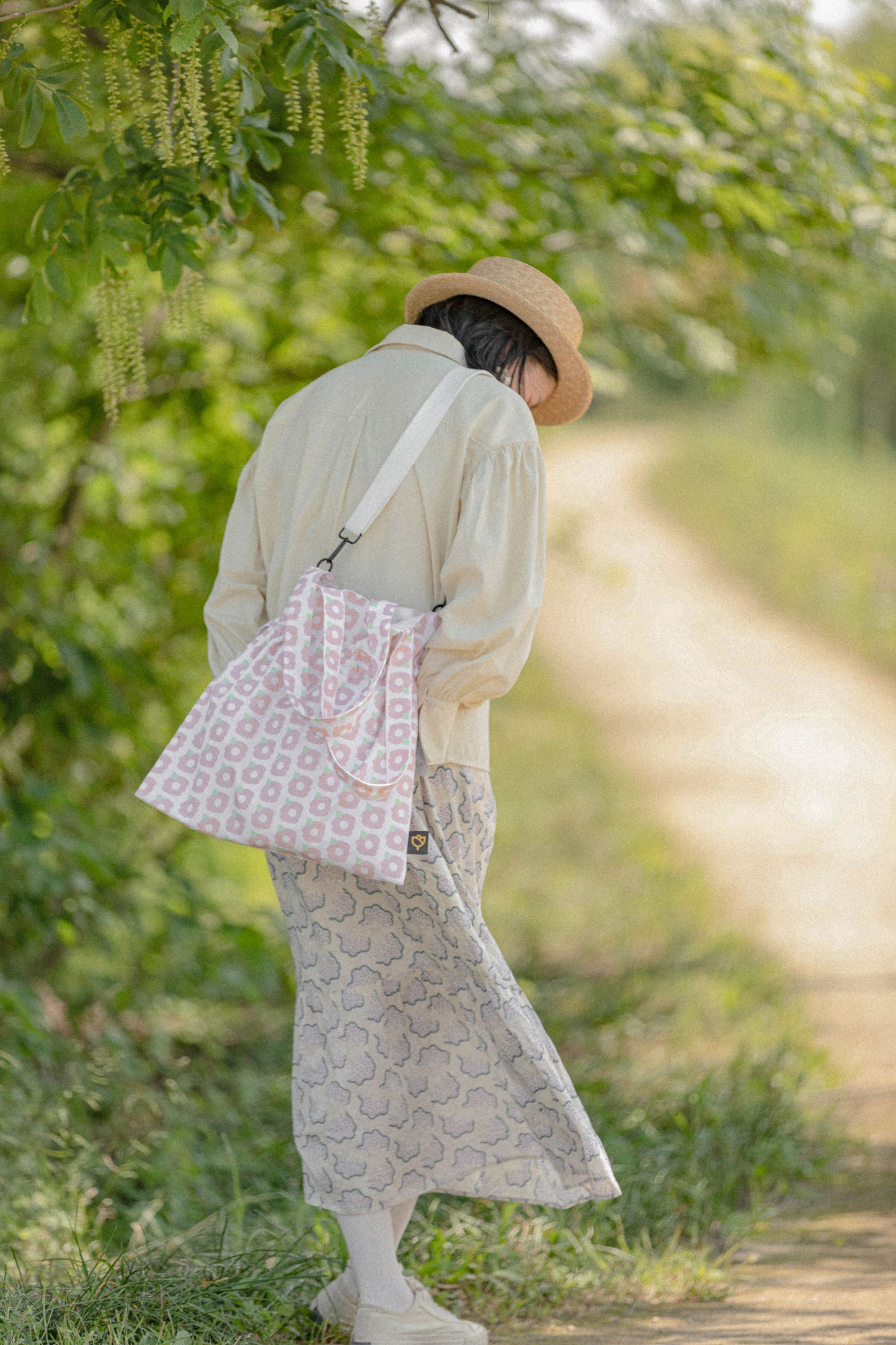 【heyhokiii】Black Apricot Flower Canvas Drawstring Bag: Edgy Elegance in Botanical Art