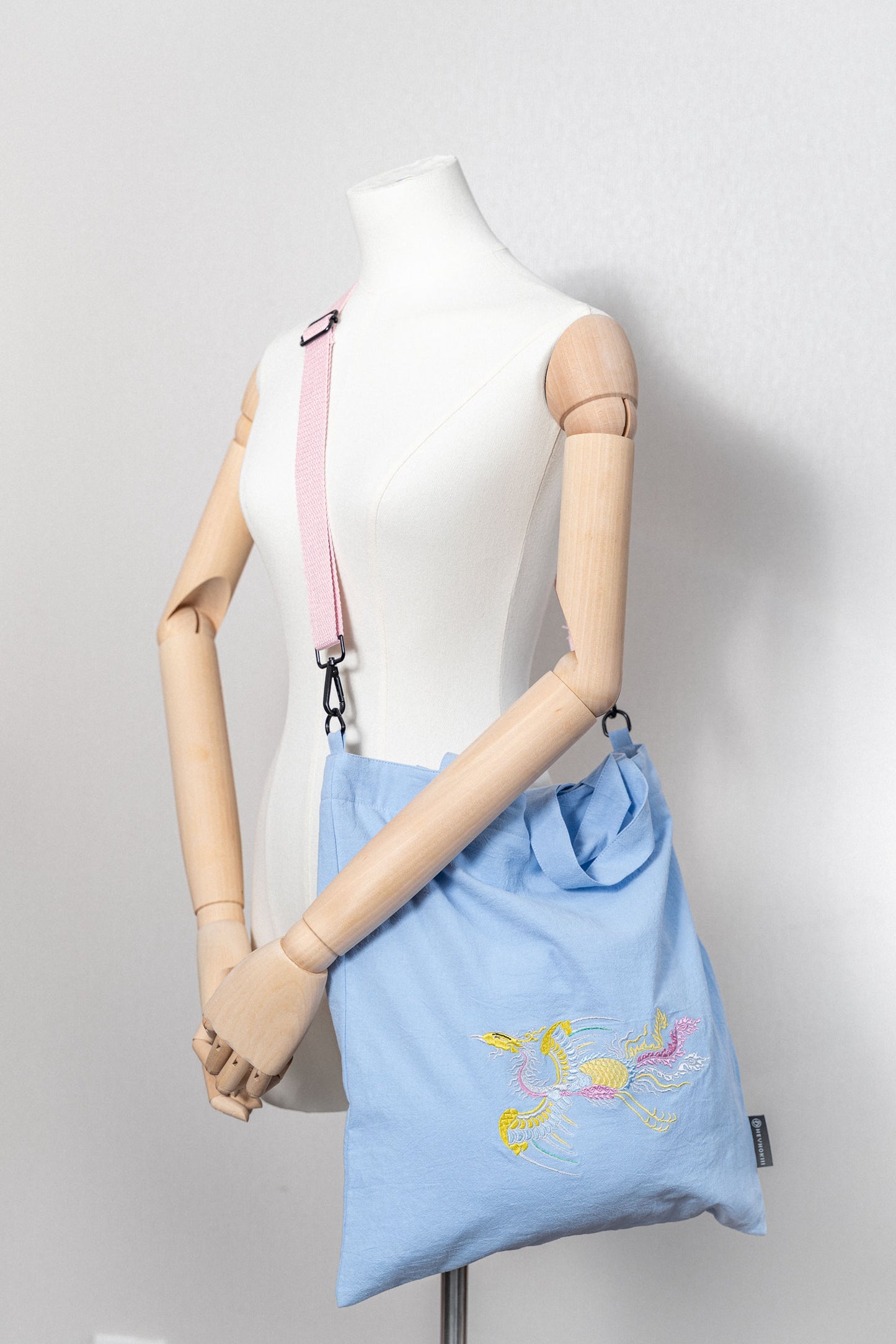 【heyhokiii】Phoenix Embroidery Bag: A Mythical Symbol of Prosperity and Elegance