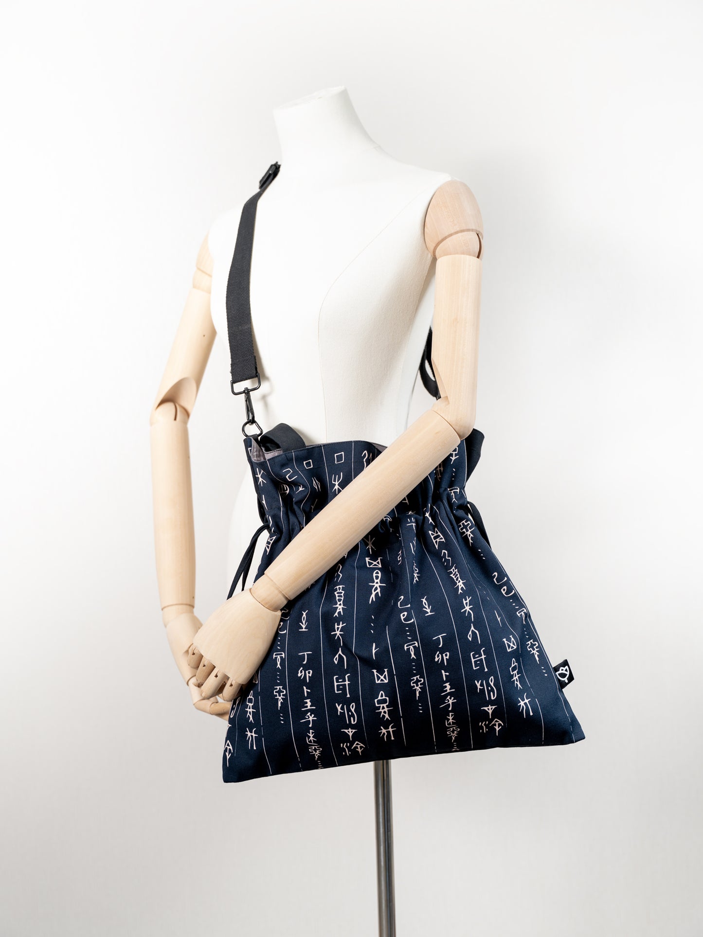 【heyhokiii】Oracle Bone Script Canvas Bag: A Timeless Link to Ancient China