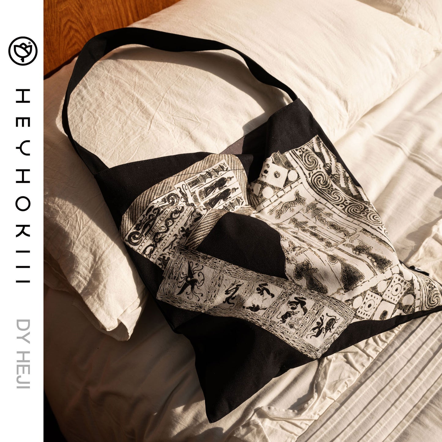 【heyhokiii】The Shopkeeper’s Sizzling Hot Pick: Dragon Rubbing Canvas Bag