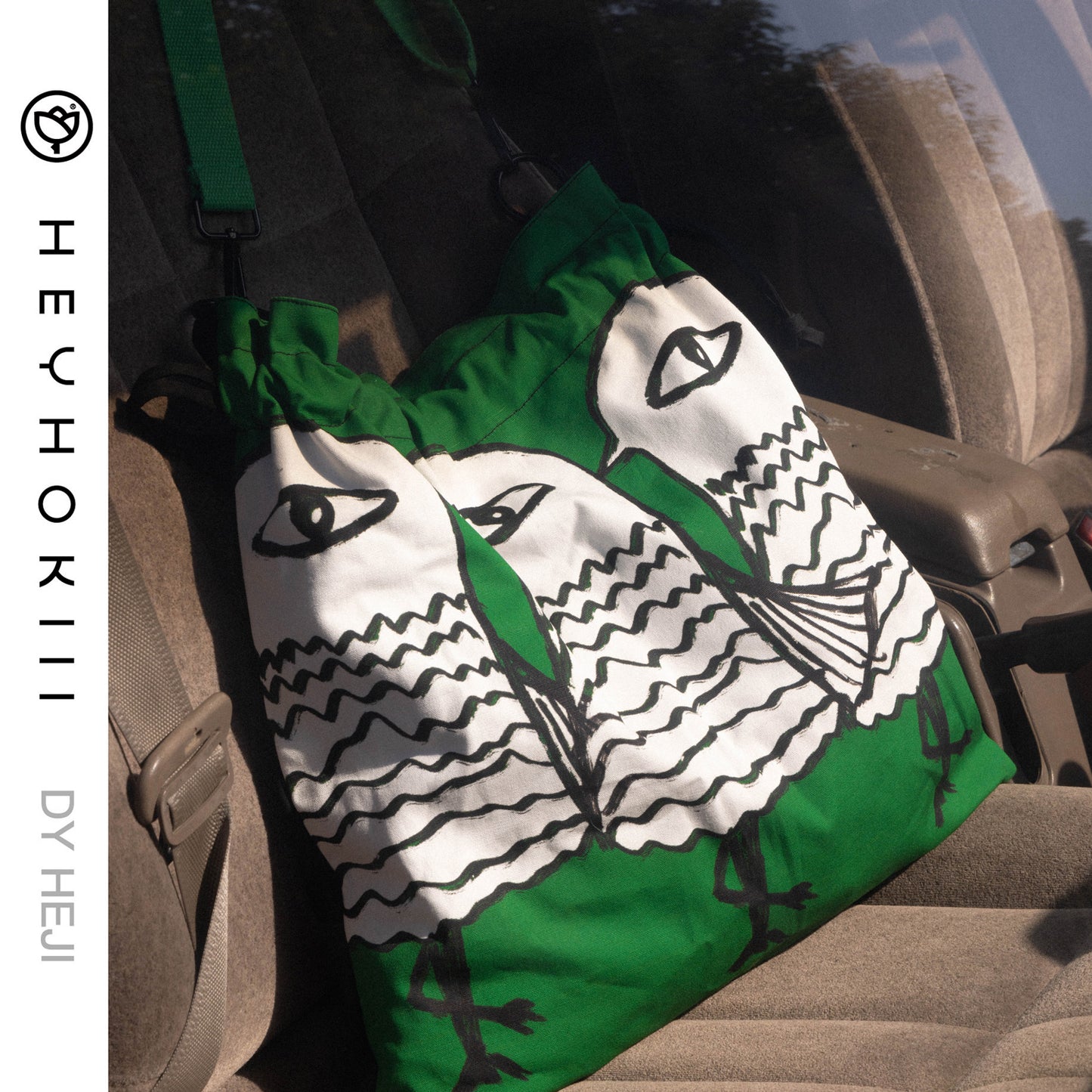 【heyhokiii】Owl Print Canvas Bag: Where Mystique Meets Practicality