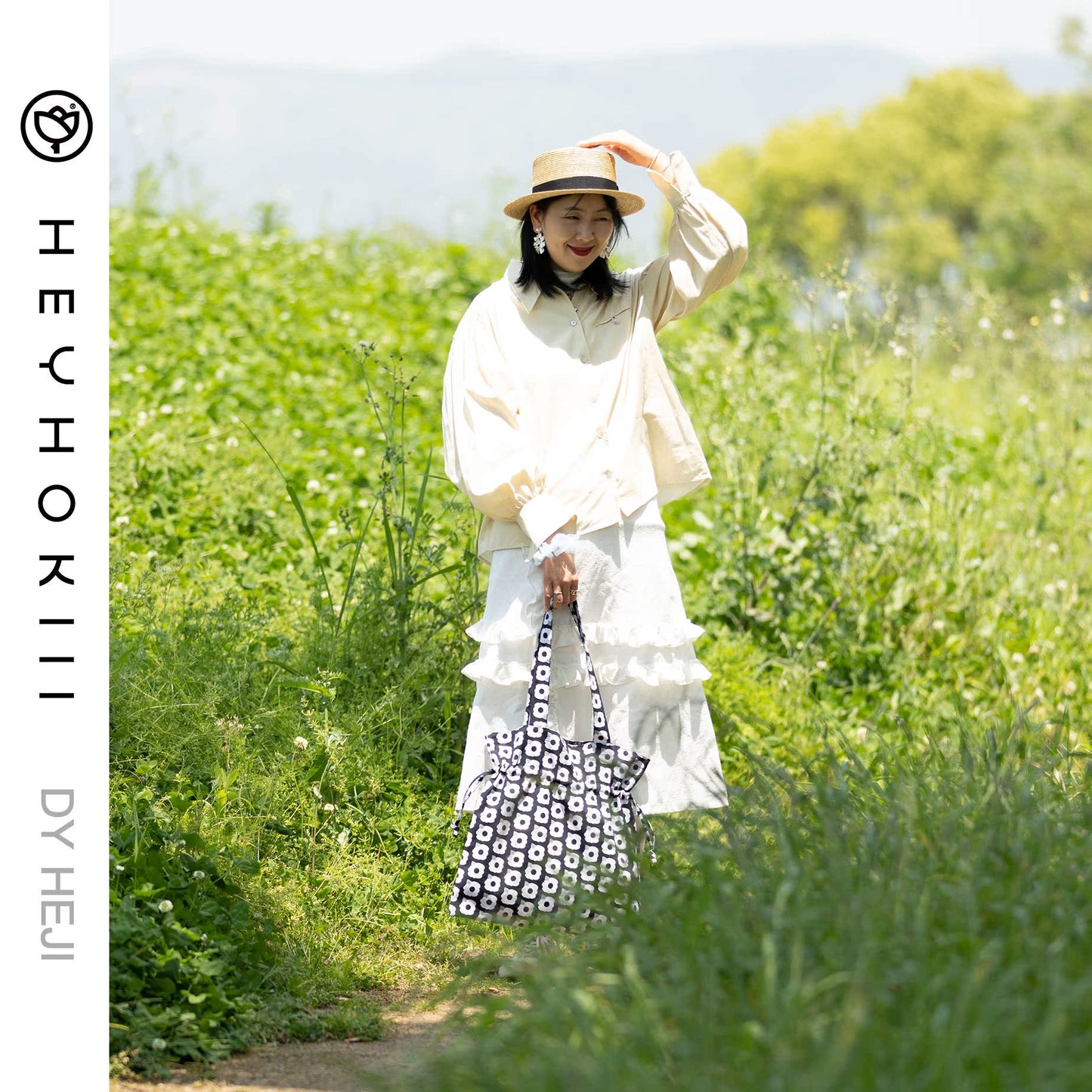 【heyhokiii】Black Apricot Flower Canvas Drawstring Bag: Edgy Elegance in Botanical Art