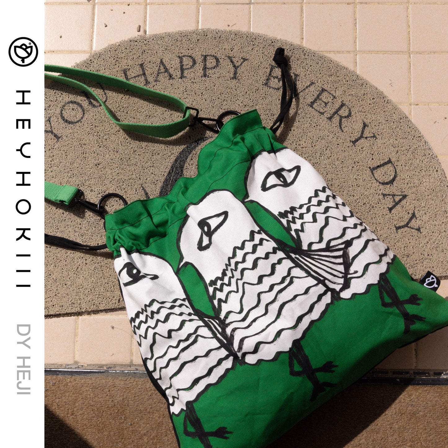 【heyhokiii】Owl Print Canvas Bag: Where Mystique Meets Practicality