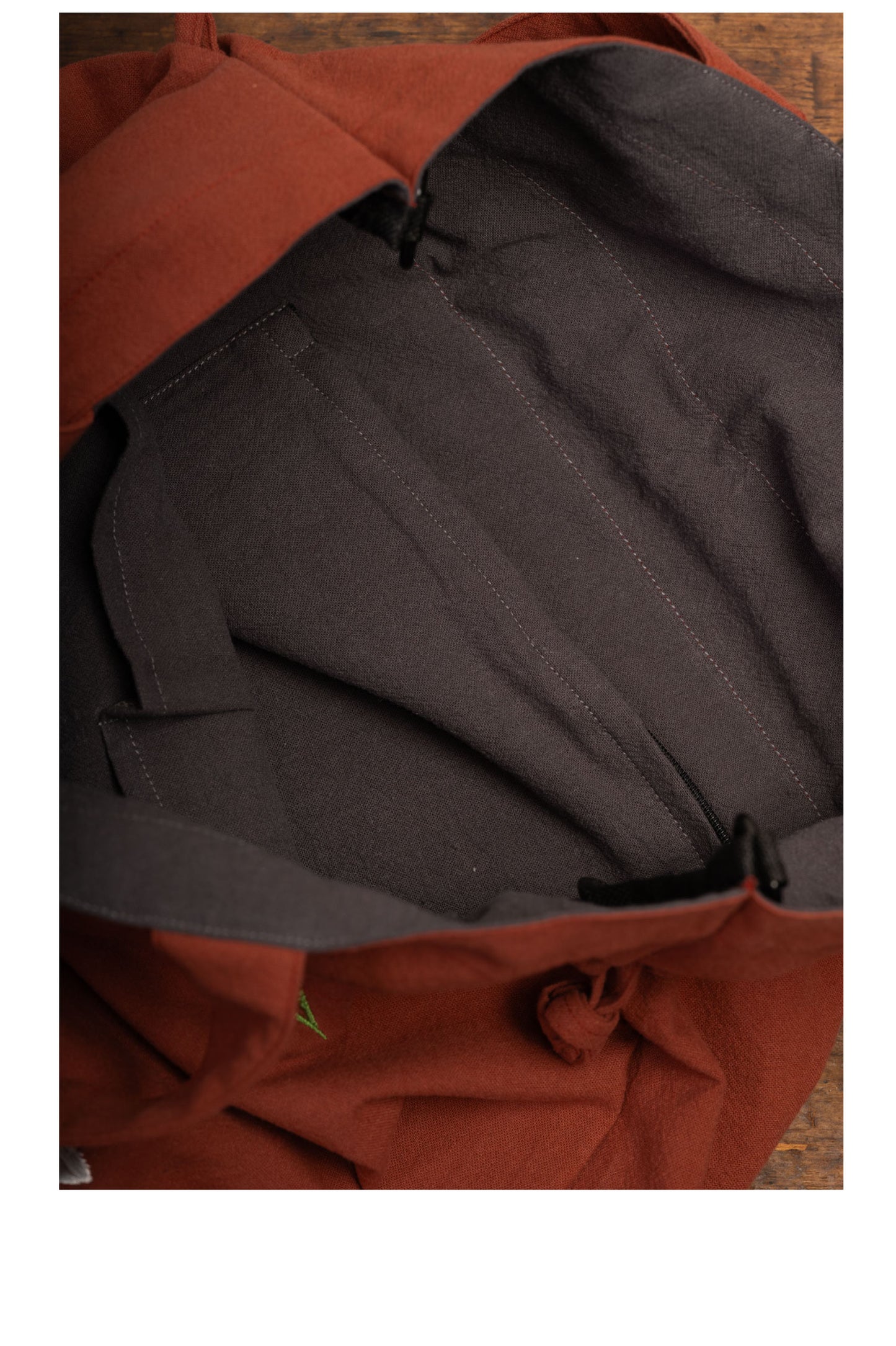 【heyhokiii】Machine-Embroidered Small Floral Cotton Drawstring Bag: Timeless Charm in Every Stitch