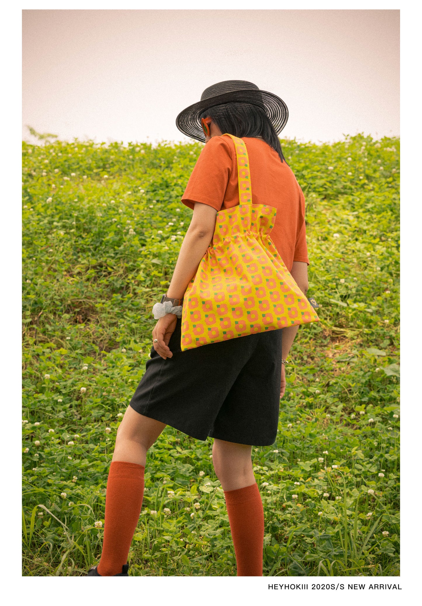 【heyhokiii】Black Apricot Flower Canvas Drawstring Bag: Edgy Elegance in Botanical Art