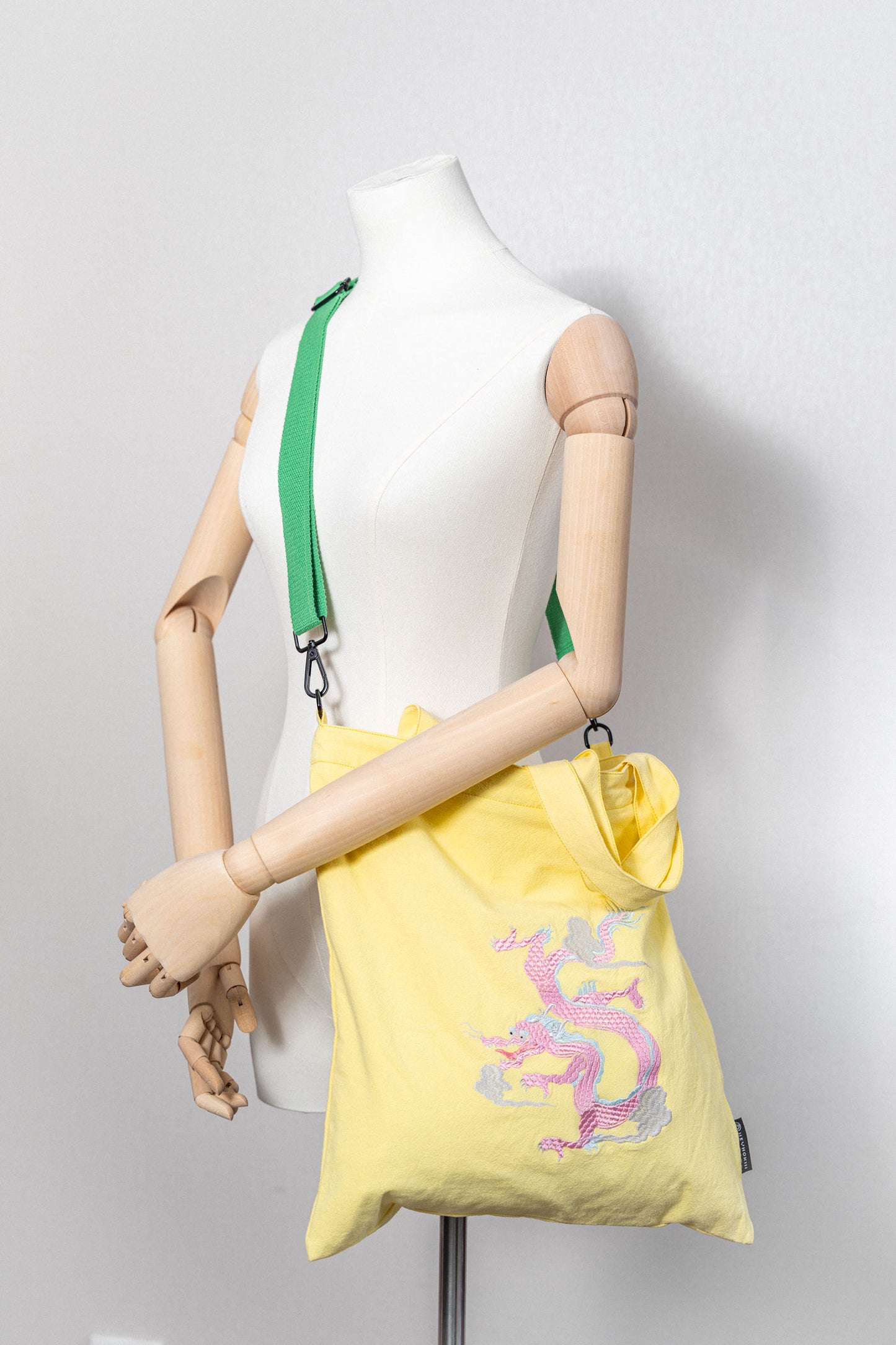 【heyhokiii】Auspicious Loong Embroidery Cotton Tote | Handmade Chinese Heritage Design | Zippered Closure for Secure Carry