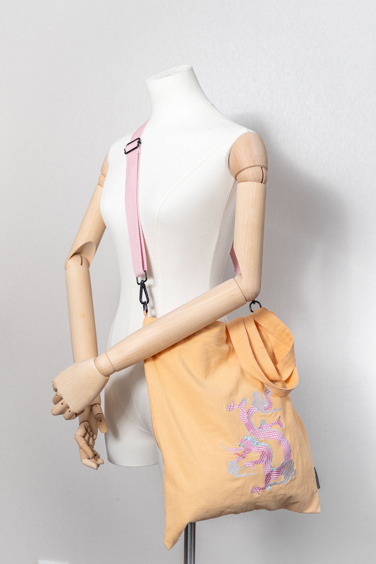 【heyhokiii】Auspicious Loong Embroidery Cotton Tote | Handmade Chinese Heritage Design | Zippered Closure for Secure Carry