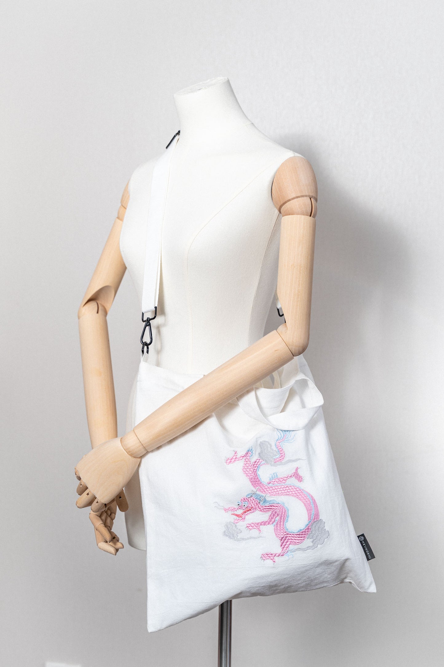【heyhokiii】Auspicious Loong Embroidery Cotton Tote | Handmade Chinese Heritage Design | Zippered Closure for Secure Carry