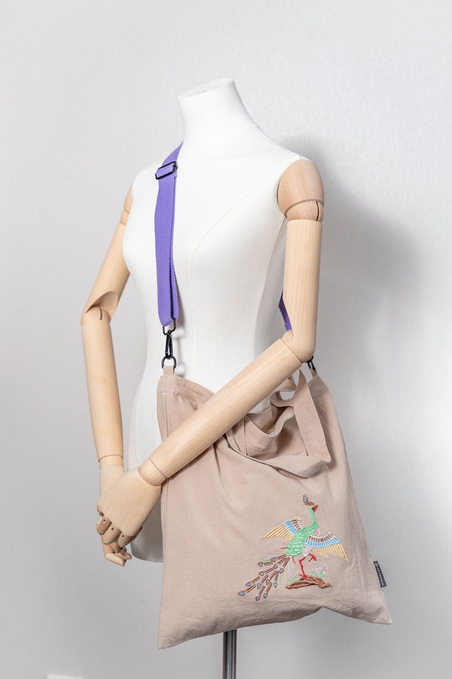 【heyhokiii】Chinese Traditional Peacock Embroidery Cotton Bag | Full Cotton Tote with Zipper & Organizer Pockets | Symbol of Auspiciousness
