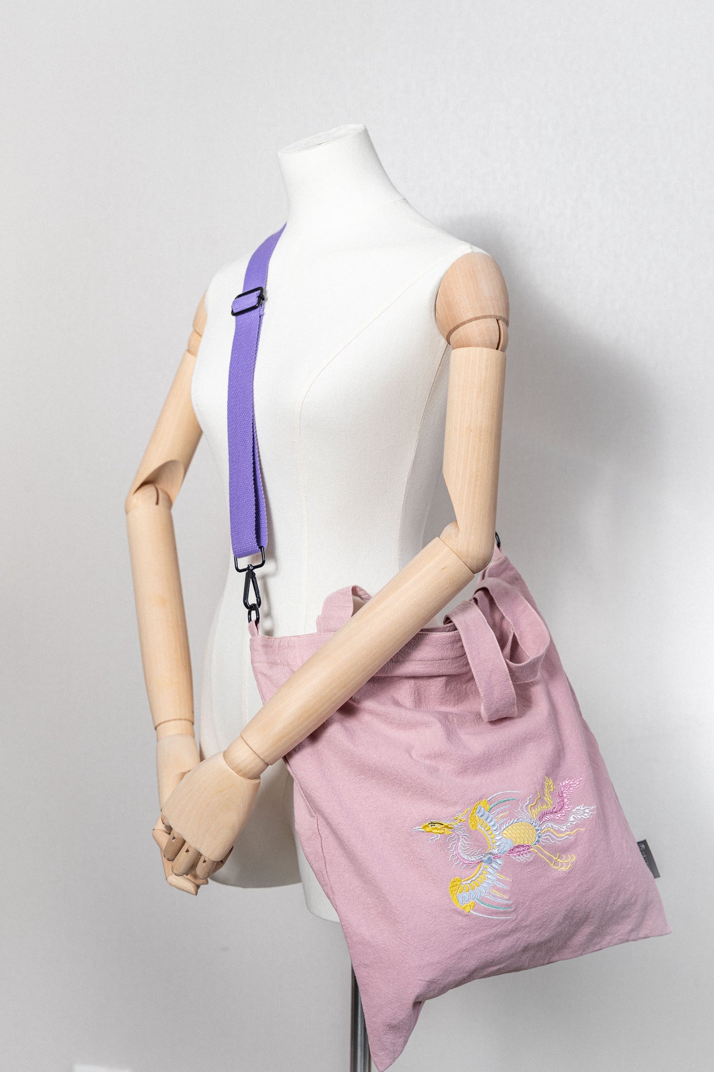 【heyhokiii】Phoenix Embroidery Bag: A Mythical Symbol of Prosperity and Elegance