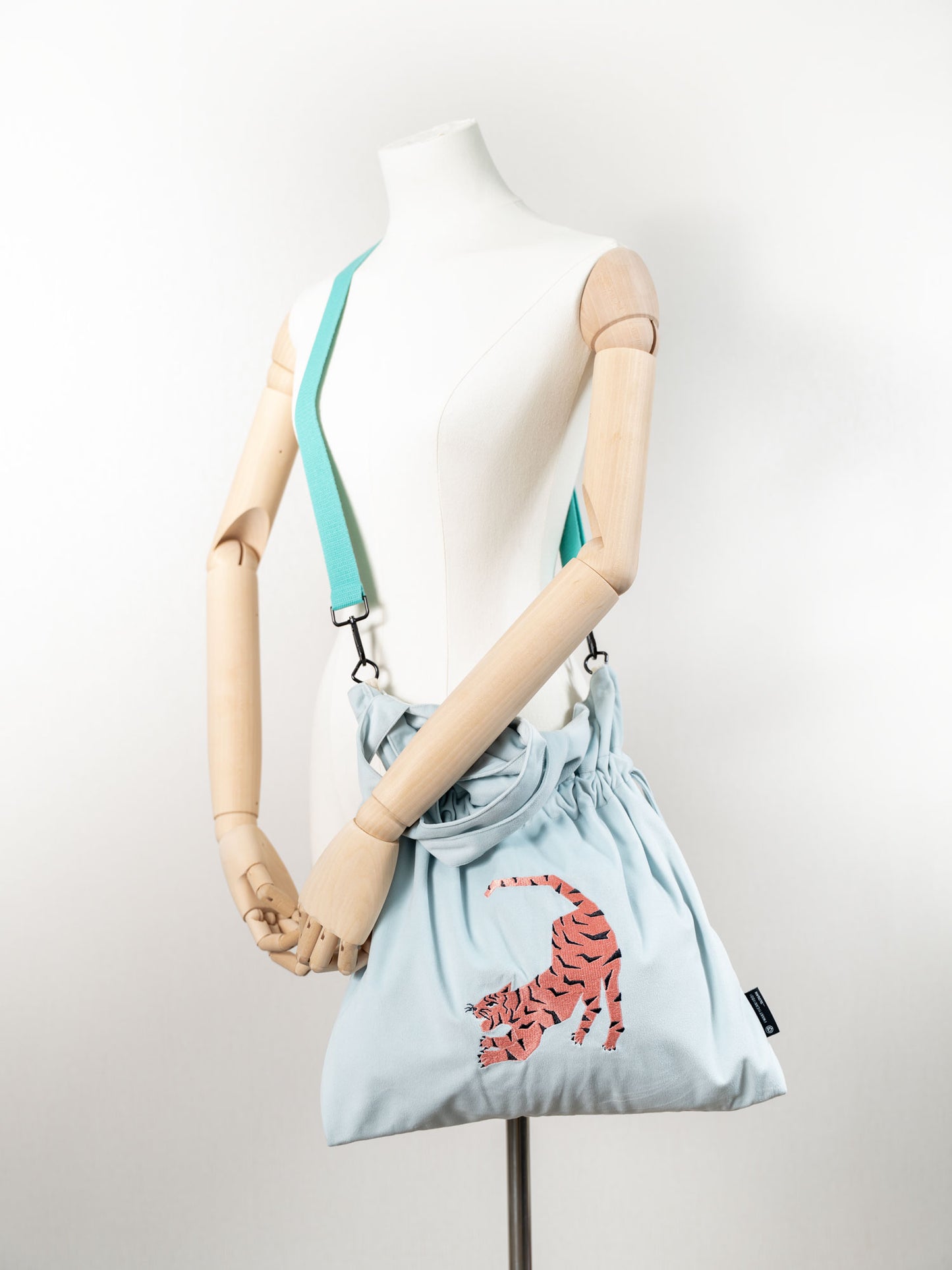 【heyhokiii】Machine-Embroidered Pink Tiger Velvet Crossbody Bag: Playful Power in Blue or Camel