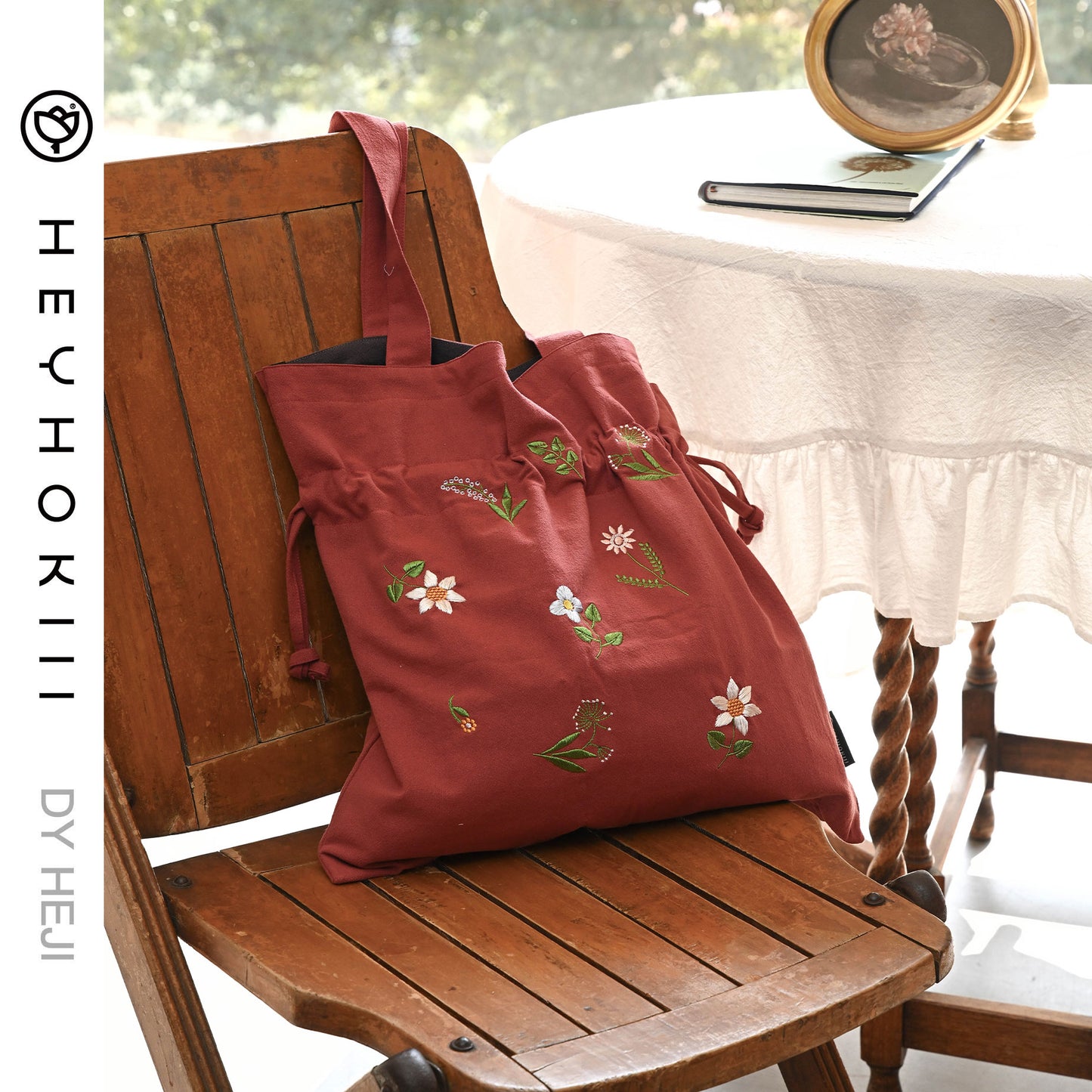 【heyhokiii】Machine-Embroidered Small Floral Cotton Drawstring Bag: Timeless Charm in Every Stitch