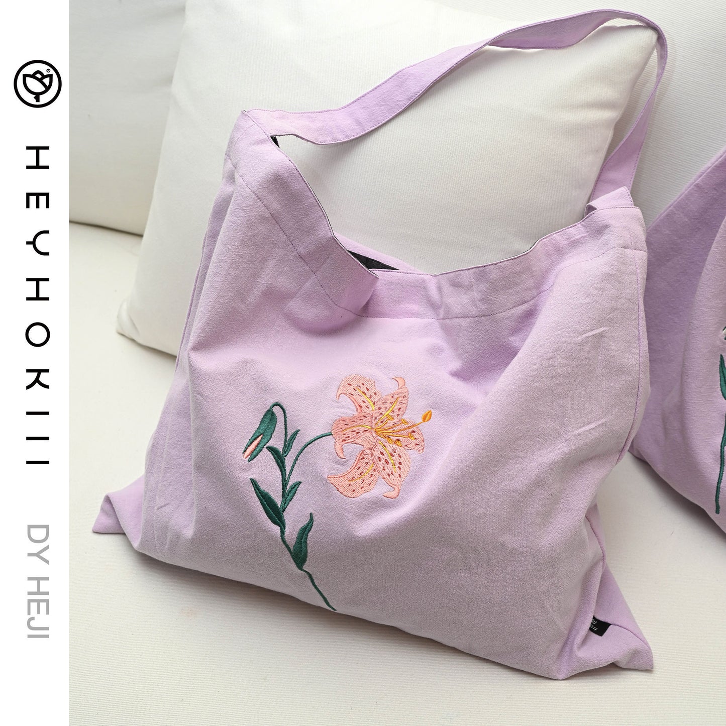 【heyhokiii】Machine-Embroidered Lily Cotton Drawstring Bag: Timeless Elegance in White or Pink
