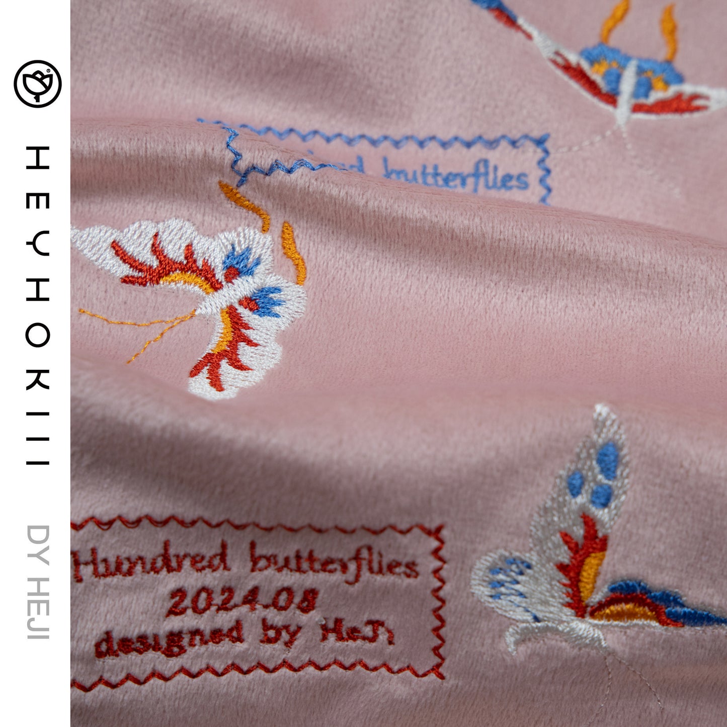 【heyhokiii】Machine-Embroidered Hundred Butterflies Pink Velvet Duffle Bag: A Tapestry of Tradition and Luxury