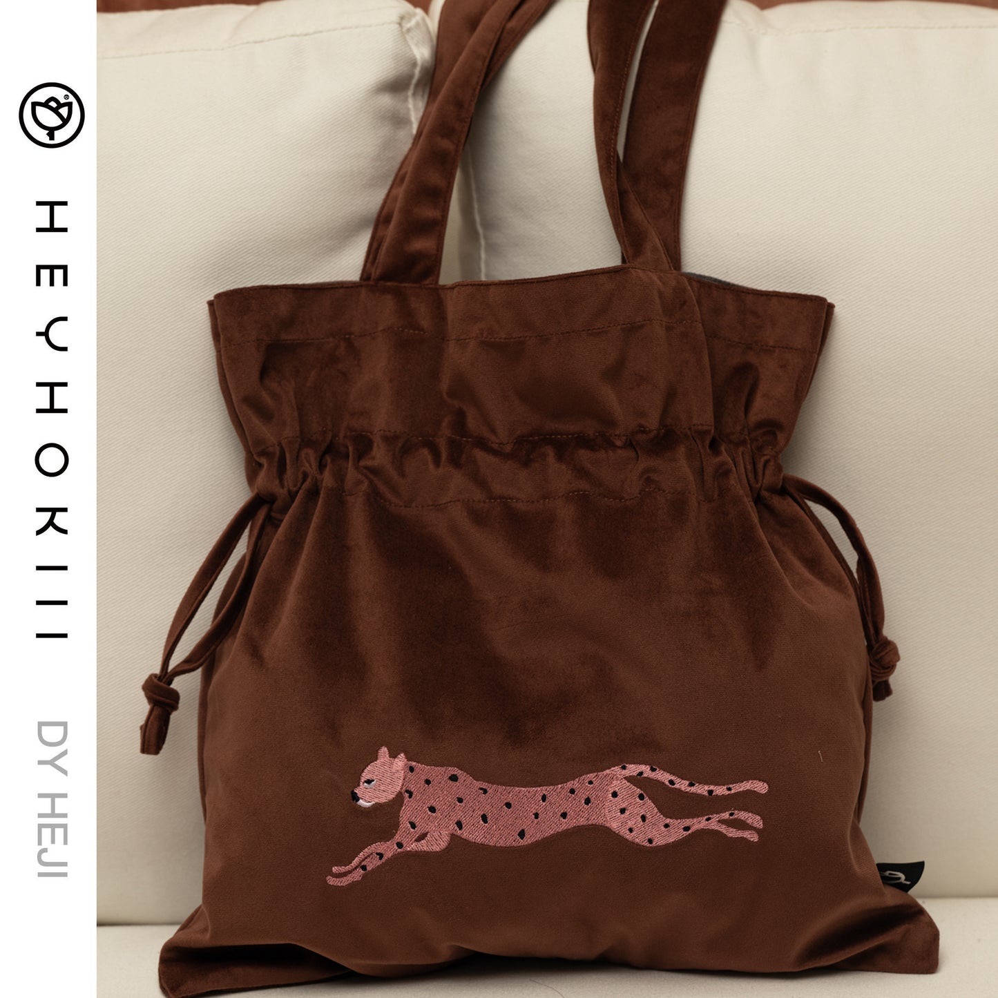 【heyhokiii】Machine-Embroidered Leopard Velvet Crossbody Bag: Wild Elegance in Blue or Camel