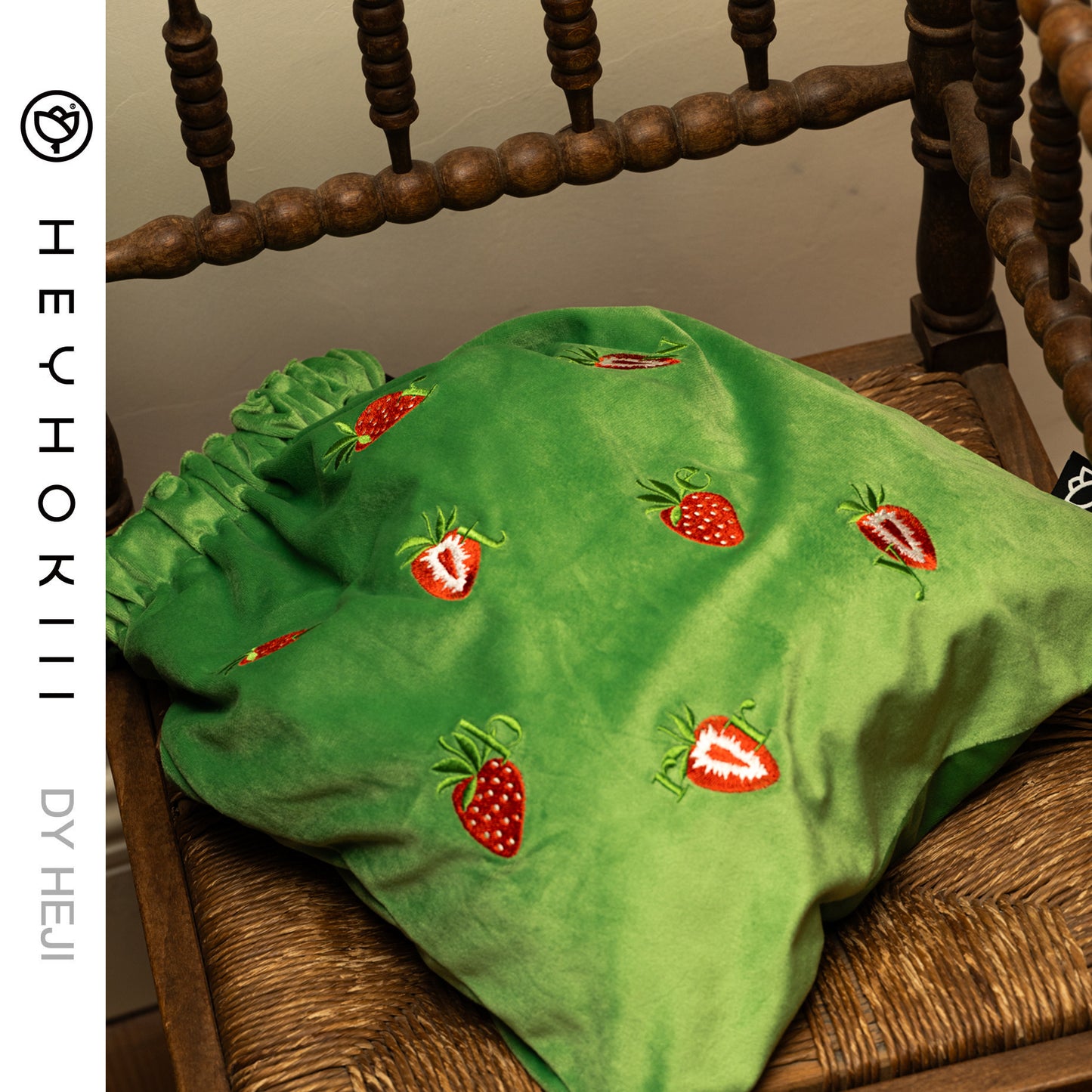 【heyhokiii】Machine-Embroidered Strawberry Green Velvet Duffle Bag: Playful Luxury in Every Stitch