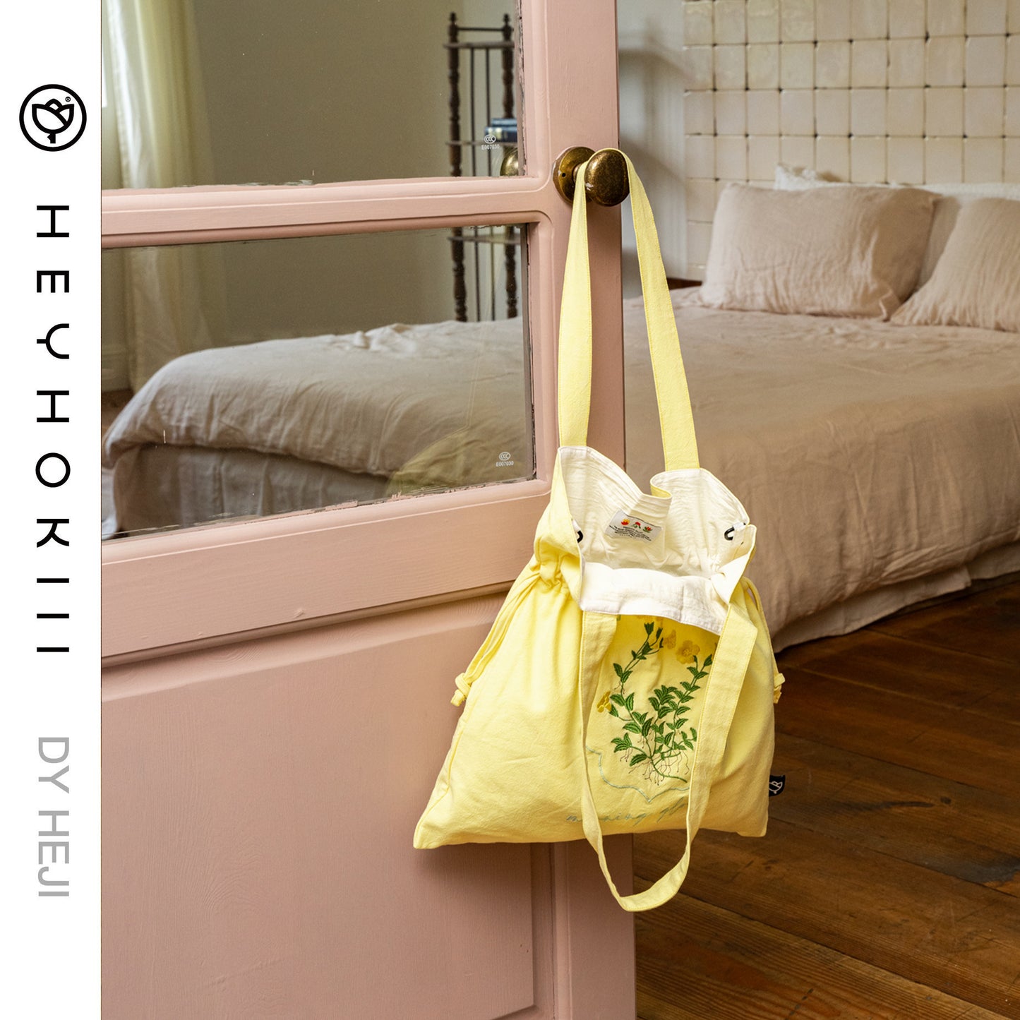 【heyhokiii】Machine-Embroidered Yellow Lily of the Valley Cotton Drawstring Bag: Sunshine in Every Stitch