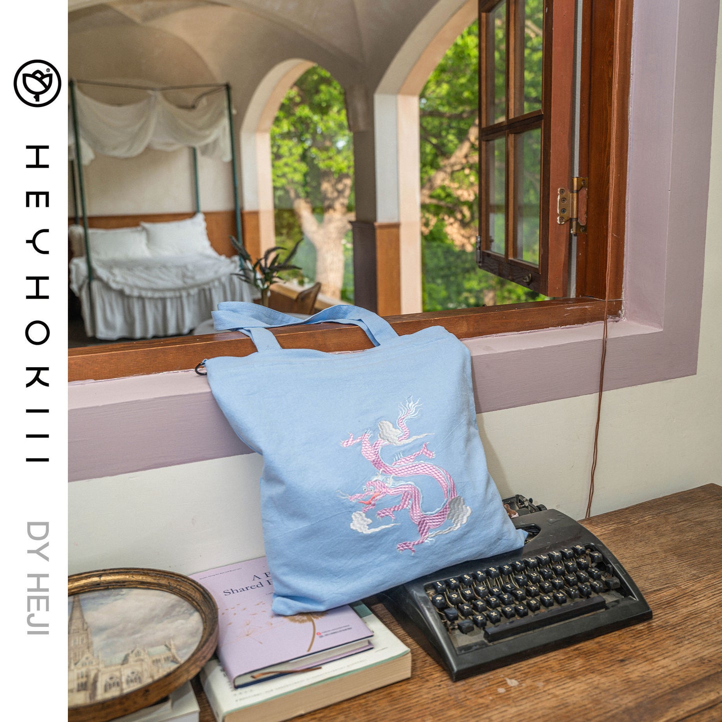 【heyhokiii】Auspicious Loong Embroidery Cotton Tote | Handmade Chinese Heritage Design | Zippered Closure for Secure Carry