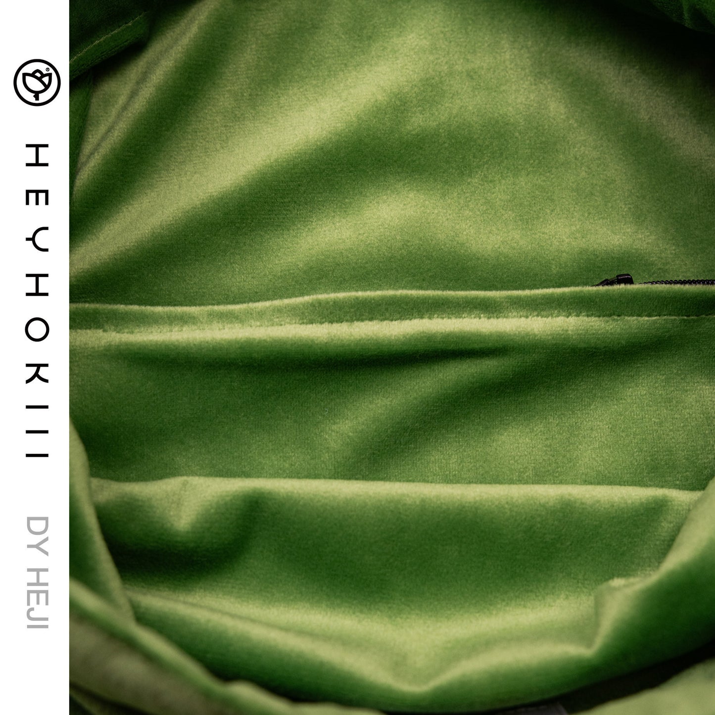 【heyhokiii】Machine-Embroidered Strawberry Green Velvet Duffle Bag: Playful Luxury in Every Stitch