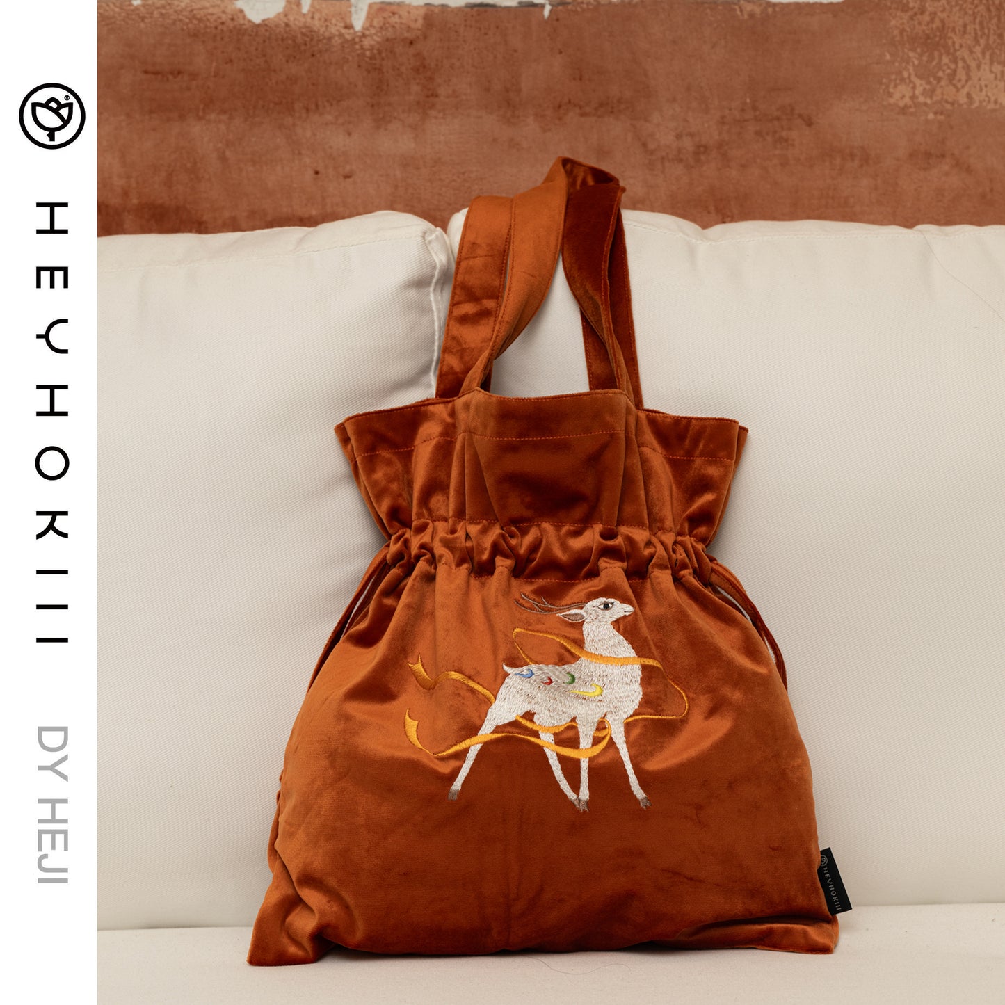 【heyhokiii】Machine-Embroidered Nine-Colored Deer Orange Velvet Crossbody Bag: A Mythical Masterpiece from Dunhuang